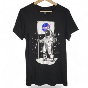 Akademiks NASA Metallic‎ Moon Astronaut T Shirt M